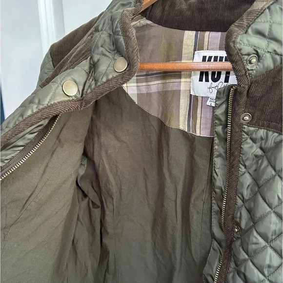 EUC Kut from the Kloth lightweight olive quilted jacket size Large Great details - Picture 8 of 11
